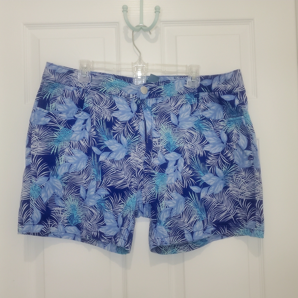 Caribbean Joe Blue Leaf Print Women's Shorts